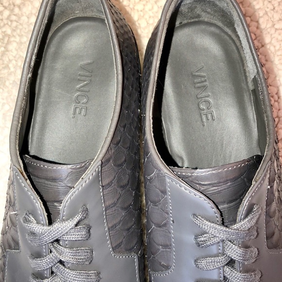 Vince Gray Rayner Python-print Trainer Sneakers - Picture 16 of 16